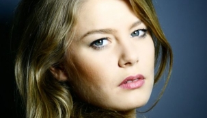 Burcu Biricik kimdir? Camdaki Kız dizisinin yıldızı Burcu Biricik'in biyografisi!