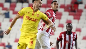 Sivasspor ligdeki ilk beraberliğini aldı