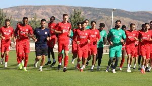 Sivasspor'da Göztepe maçı öncesi 4 eksik!