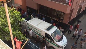 Çocuklarının gözü önünde öldürülen kadının cenazesi adli tıpa kaldırıldı