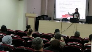 Erzincan Refahiye ilçesinde Aile Eğitim Programı kapsamında “Aile İçi İletişimin Temel Unsurları“ konulu eğitim verildi