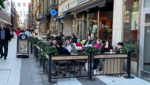 İsveç hükümeti, Covid-19 önlemlerini tamamen kaldırdı