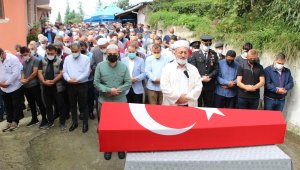 Kıbrıs gazisi Gaziler Günü'nde toprağa verildi