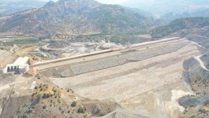 Tamamlandığında ekonomiye 320 milyon liralık katkı sağlayacak Çetintepe Barajında çalışmalar sürüyor