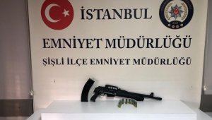 Şişli'de iş yerinden çanta çalan hırsız yakalandı