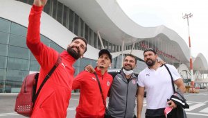 Sivasspor kafilesi İzmir'e ulaştı