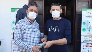 Tüm birikimini ATM'den çekip yere düşürdü bulununca dua etti