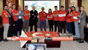 Türkiye şampiyonu 'Tanyeli Roket Takımı' üyeleri iş teklifleri aldı