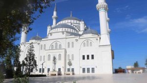 Uzun Mehmet Camii'ne büyük ilgi: 5 ayda 300 bin ziyaret