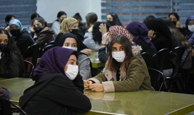 Alanya Belediyesi'nden öğrencilere diyetisyen ve psikolog desteği