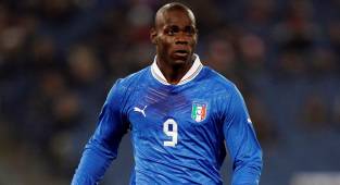 Balotelli'nin milli takım hayali gerçek oldu! Yıldız oyuncu tekrar İtalya milli takımında!