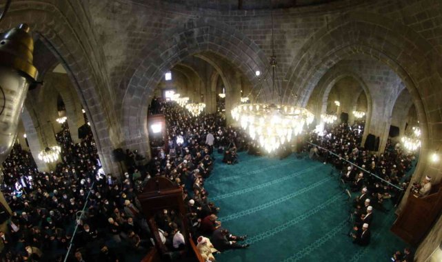 Erzurum'da 500 yıllık binbir hatim duası geleneği