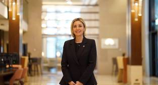 Samantha Gözde Eşit kimdir? Samantha Gözde Eşit biyografisi nedir?