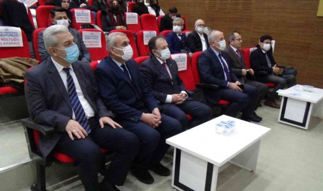 Yunus Emre ve Ses Bayrağımız Türkçe Bilgi Şöleni düzenlendi