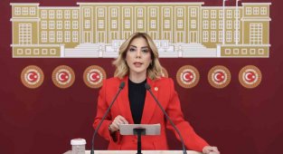 AK Partili Gökcan, Bayır'da açılacak olan çimento fabrikası ile ilgili basın toplantısı düzenledi