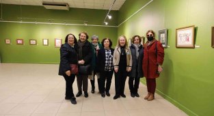 Ayvalık'ta minyatür sergisi sanatseverlerle buluştu