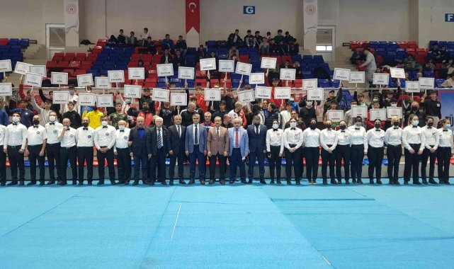 Genç Erkekler Türkiye Boks Şampiyonası Karabük'te başladı