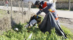 Körfez'de temizlik çalışmaları sürüyor