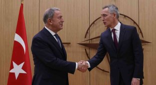 Milli Savunma Bakanı Akar, NATO Genel Sekreteri Stoltenberg ile görüştü