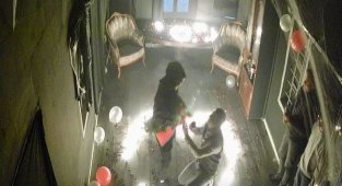 Önce korkuttu, sonra evlenme teklifi etti