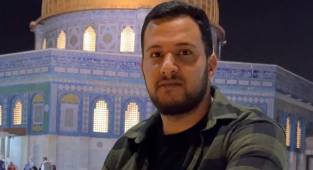 Yahya Abu Znaid Kimdir?