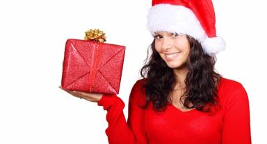 Kadınlar için yılbaşı hediye önerileri! 2023 yılı kadınlara uygun hediye tavsiyesi! Kadınlara ne hediye alınır?