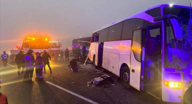 Kuzey Marmara Otoyolunda Feci Kaza! Zincirleme Kazada 11 Kişi Öldü, 57 Kişi Yaralandı!