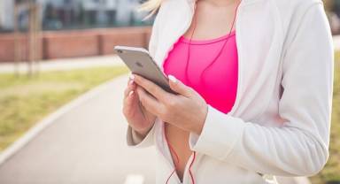 Saç Uzatma Teknikleri: Hızlı Saç Uzatma Yöntemleri Hakkında Bilgi ve Püf Noktalar